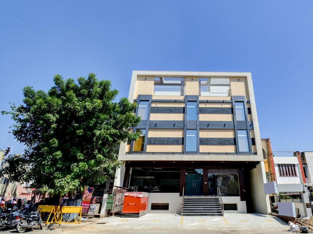 Āsansol Oyo 70930 The Moon酒店 外观 照片